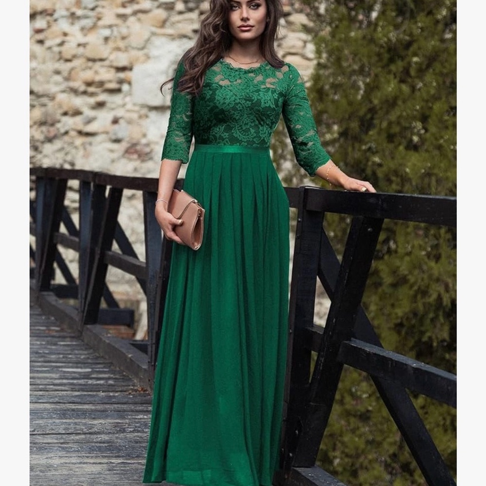 Dark green 3/4 sleeve dress